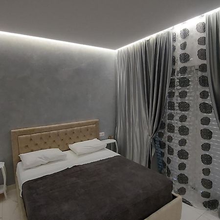 Beni 'S Apartments Sarandë Eksteriør bilde