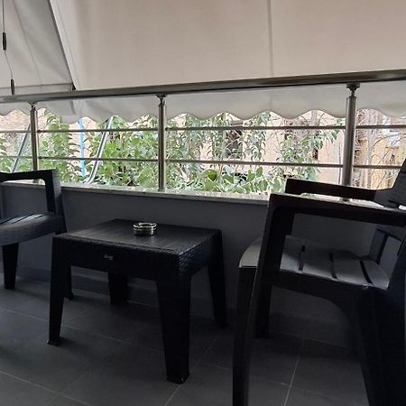 Beni 'S Apartments Sarandë Eksteriør bilde