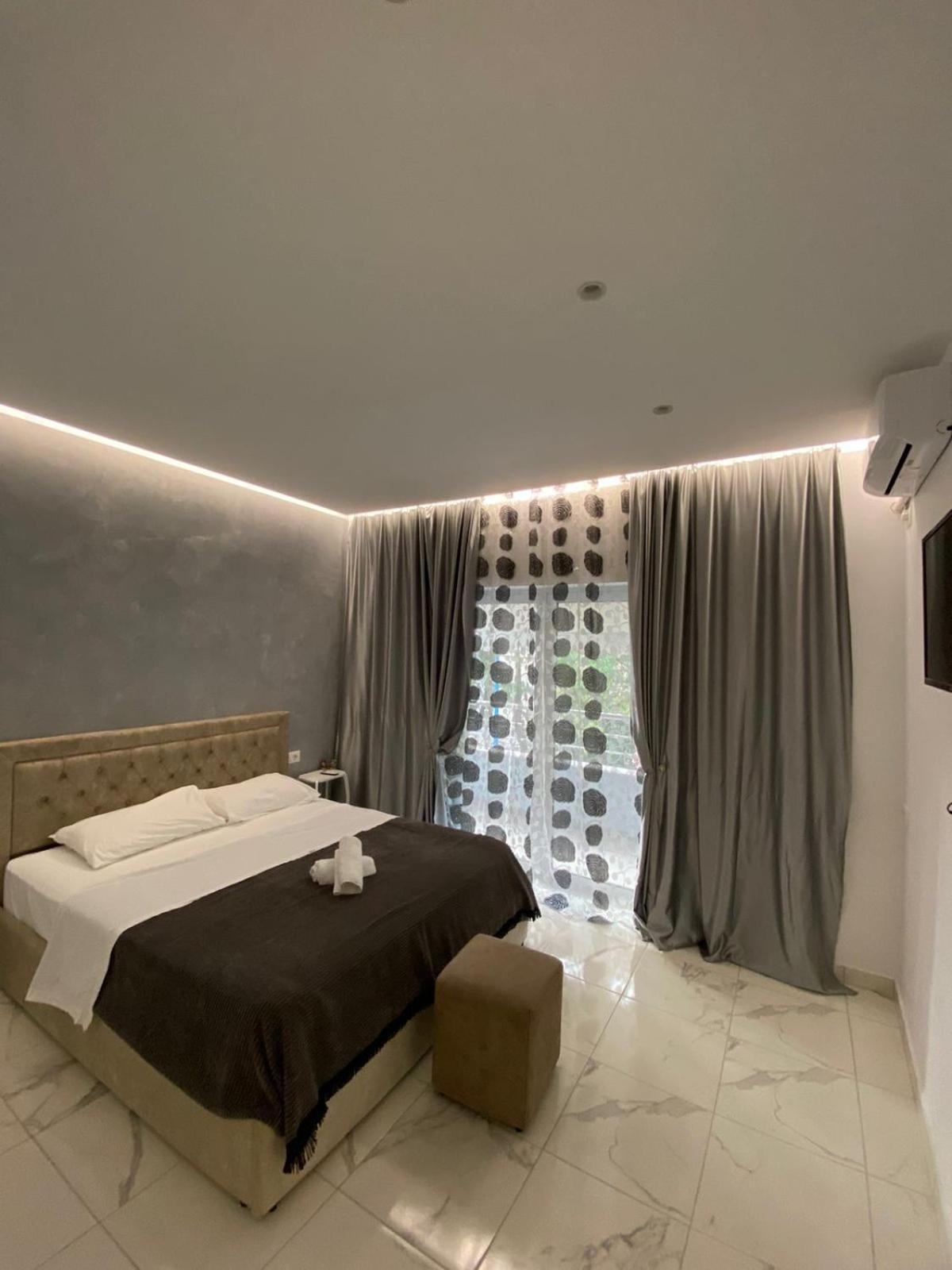 Beni 'S Apartments Sarandë Eksteriør bilde