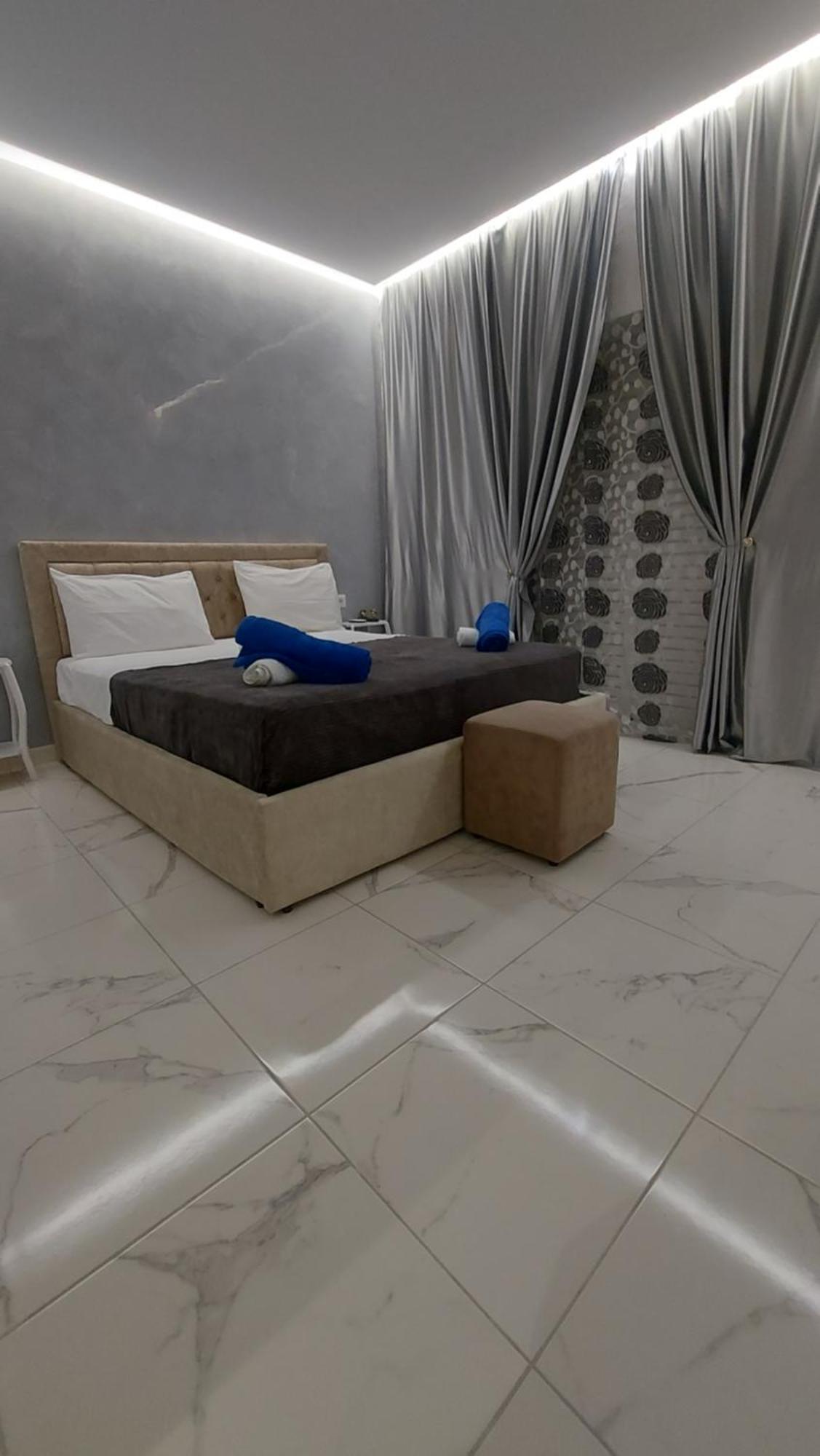 Beni 'S Apartments Sarandë Eksteriør bilde